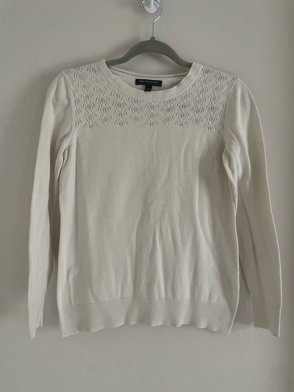 Banana Republic Cream Sweater Pointelle Knit Crew Neck Small 423